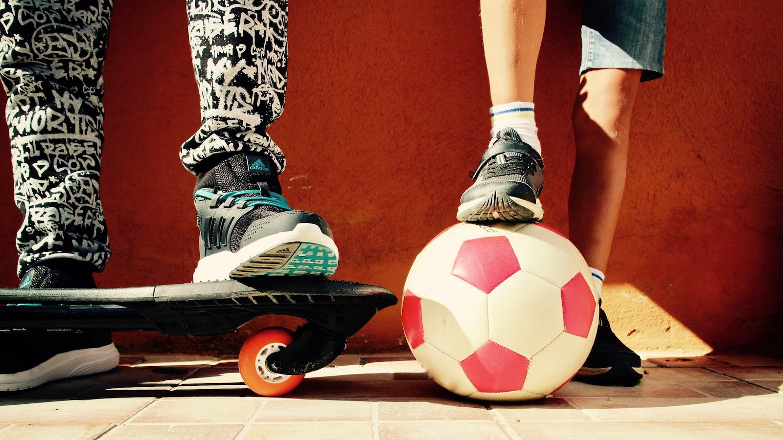 Aktionen zum Mitmachen und positive Impulse Mobile Jugendkirche „Dome“ startet in neue Saison